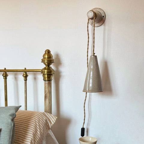 Soporte de Muro Gris Perlado