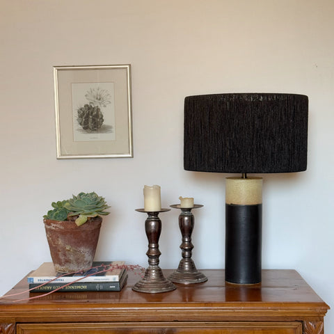 Lámpara Puelche Negra Crema & Rafia